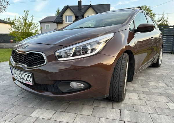 Kia Ceed cena 37515 przebieg: 227500, rok produkcji 2014 z Jędrzejów małe 67